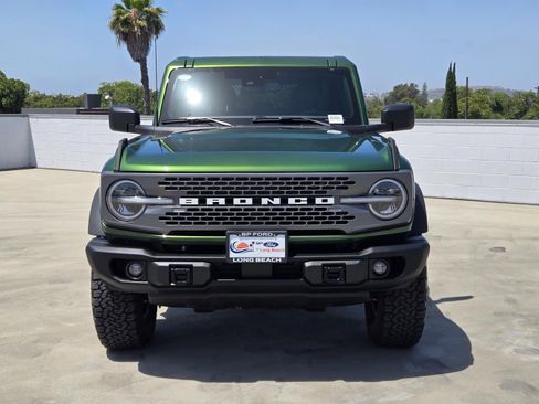 Used 2025 Ford Bronco Badlands AWD/4WD image 3