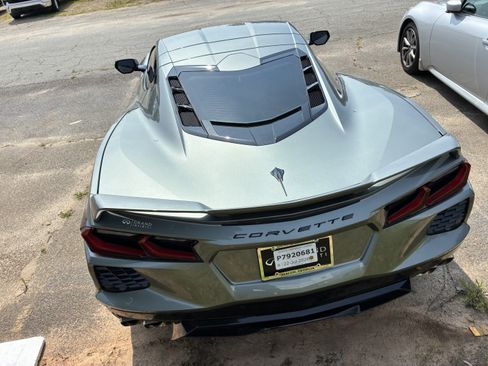 Used 2022 Chevrolet Corvette Stingray Coupe w/ Z51 Performance Package RWD image 7
