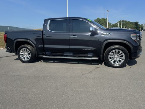 Used 2022 GMC Sierra 1500 Denali AWD/4WD image 2