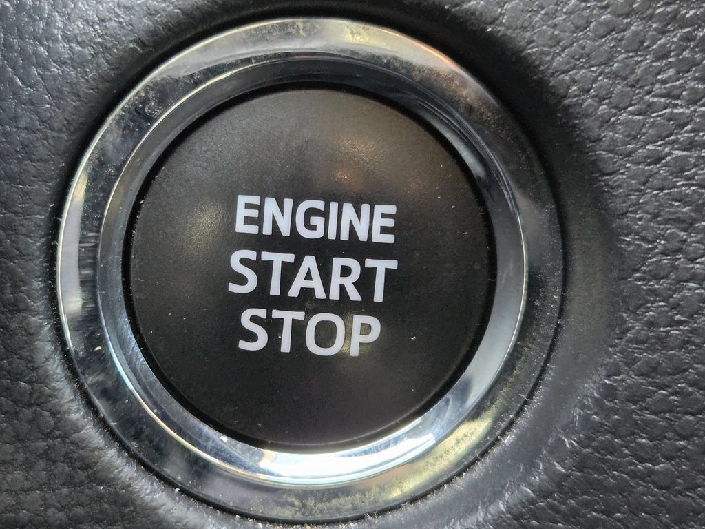 Used 2023 Toyota RAV4 XLE FWD image 22