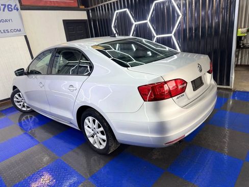 Used 2012 Volkswagen Jetta SE image 28