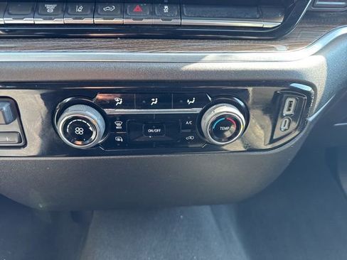 Used 2024 Chevrolet Silverado 2500 LT AWD/4WD image 11