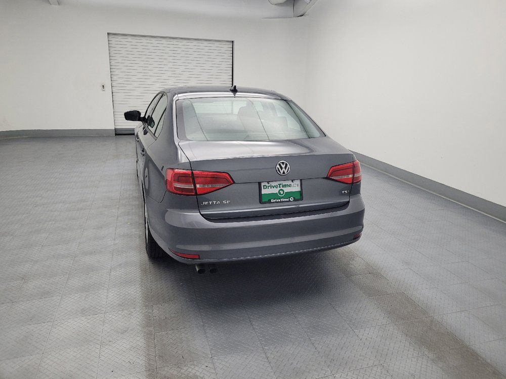 Used 2015 Volkswagen Jetta SE FWD image 6