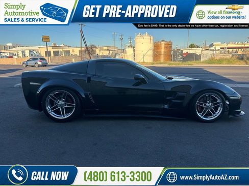 Used 2005 Chevrolet Corvette Coupe w/ Preferred Equipment Group RWD image 7