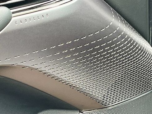 Used 2025 Cadillac Lyriq Sport RWD image 19