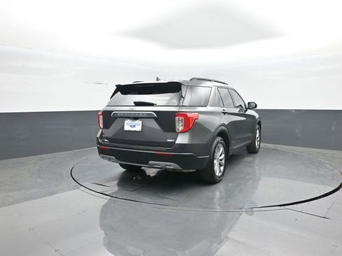 Certified 2020 Ford Explorer XLT w/ Equipment Group 202A AWD/4WD image 7