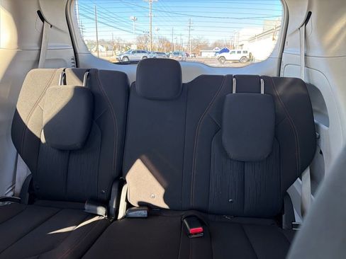 Used 2017 Chrysler Pacifica Touring w/ Tire & Wheel Group image 31