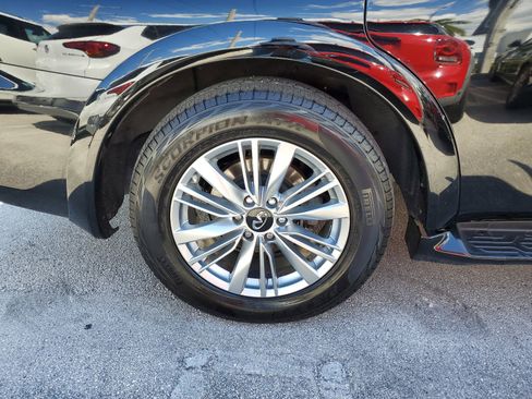 Used 2019 INFINITI QX80 Luxe image 7