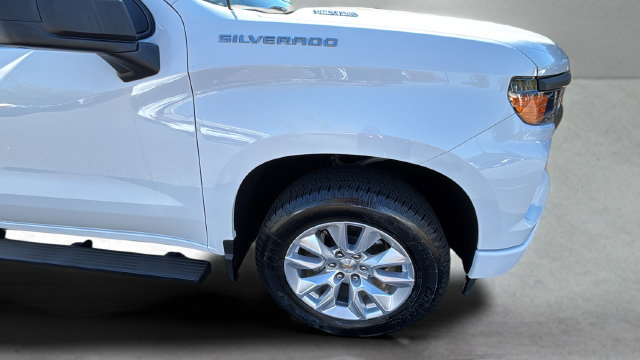 Used 2025 Chevrolet Silverado 1500 Custom AWD/4WD image 33