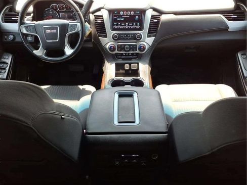 Used 2017 GMC Yukon SLE w/ HD Trailering Package RWD image 11