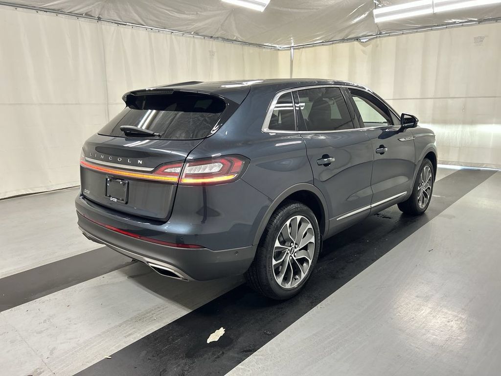 Used 2023 Lincoln Nautilus Reserve w/ Equipment Group 201A AWD/4WD image 2