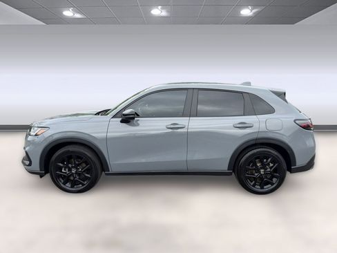 Used 2025 Honda HR-V Sport image 2