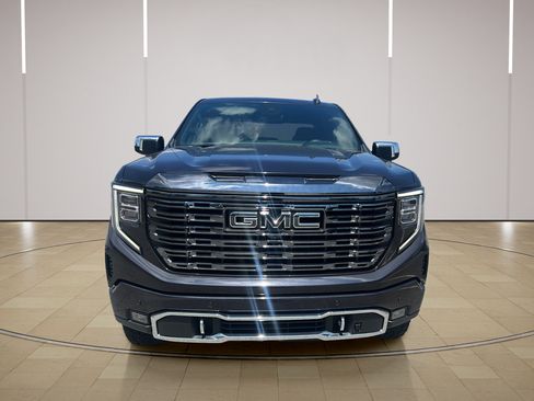 Used 2022 GMC Sierra 1500 Denali Ultimate AWD/4WD image 11