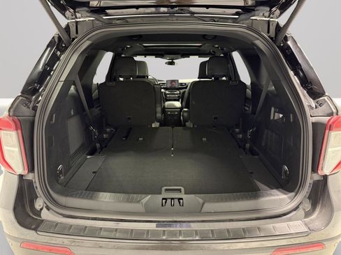 Used 2023 Ford Explorer ST-Line w/ Class IV Trailer Tow Package image 64