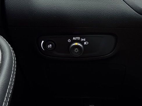Used 2024 Buick Encore GX Preferred FWD image 28