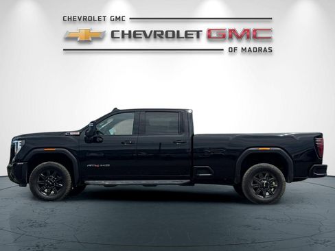 Used 2024 GMC Sierra 2500 AT4 w/ Technology Package AWD/4WD image 6