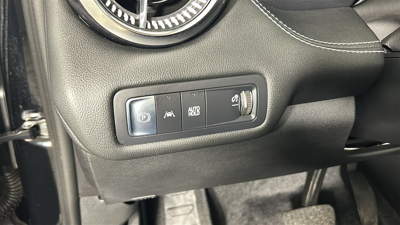 Used 2024 Chevrolet Blazer EV LT AWD/4WD image 23