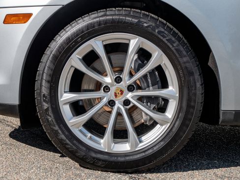 Used 2023 Porsche Macan image 20