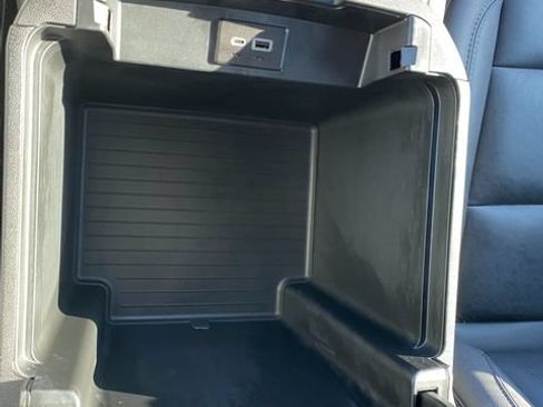 Used 2025 Chevrolet Suburban Z71 w/ Comfort Package AWD/4WD image 25
