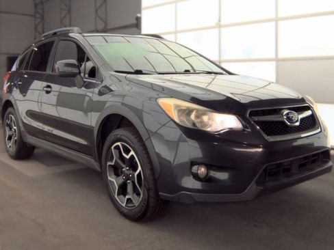 Used 2014 Subaru Crosstrek 2.0i Premium w/ Moonroof Package AWD/4WD image 23
