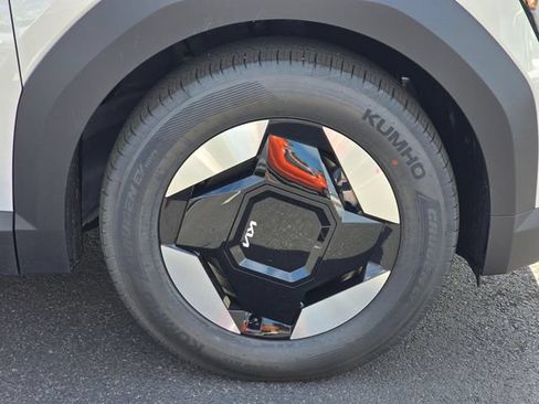 New 2026 Kia EV9 Light RWD image 9