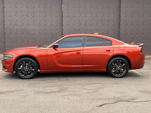 Used 2023 Dodge Charger SXT w/ Blacktop Package AWD/4WD image 5