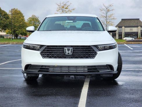 Used 2025 Honda Accord LX image 7