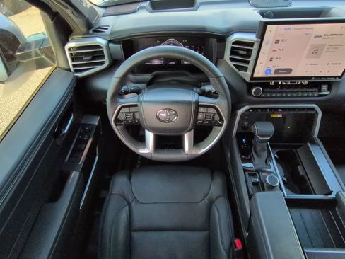 Used 2024 Toyota Sequoia Platinum AWD/4WD image 16