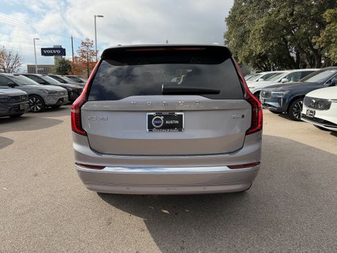 New 2026 Volvo XC90 B6 Plus w/ Protection Package Premier image 5