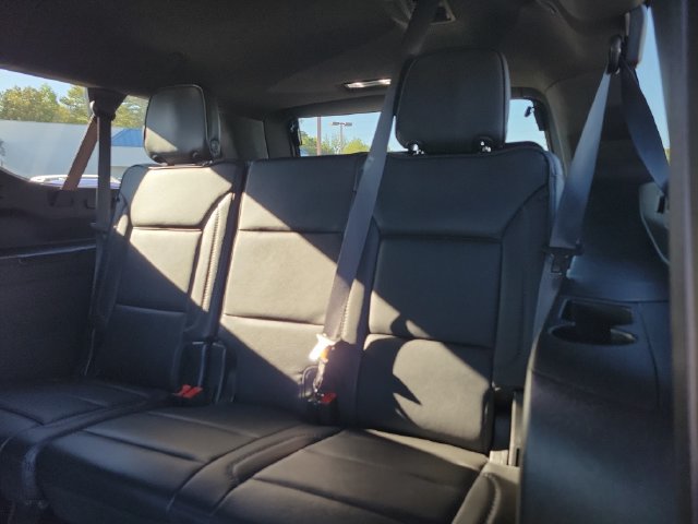 Used 2024 GMC Yukon XL Denali AWD/4WD image 15