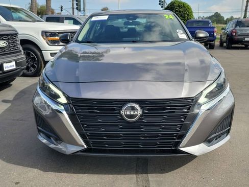 Used 2024 Nissan Altima 2.5 SV image 24