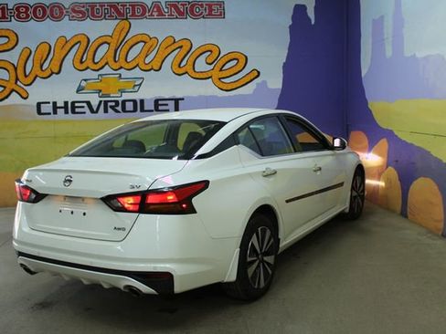 Used 2019 Nissan Altima 2.5 SV AWD/4WD image 8