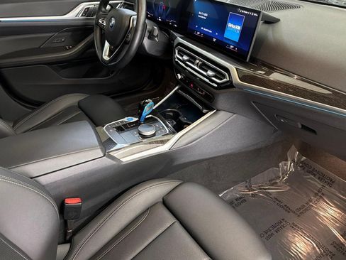 Used 2023 BMW i4 eDrive35 w/ Premium Package image 32