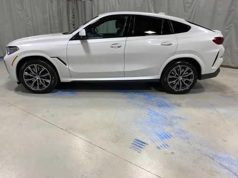 Used 2022 BMW X6 M50i w/ Executive Package image 5