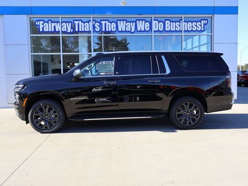 New 2025 Chevrolet Suburban Premier image 7