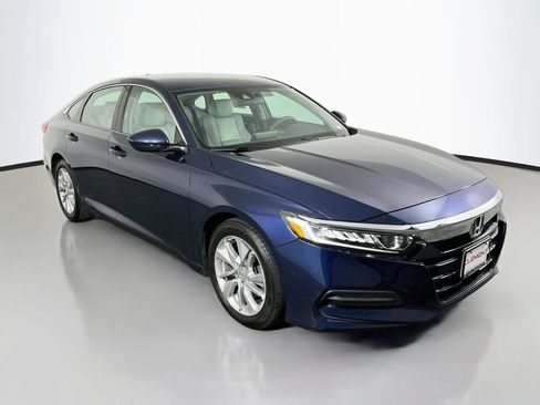 Used 2018 Honda Accord LX image 4