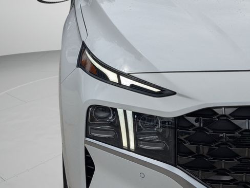 Used 2023 Hyundai Santa Fe Calligraphy FWD image 10