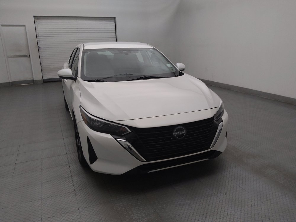 Used 2025 Nissan Sentra SV FWD image 14