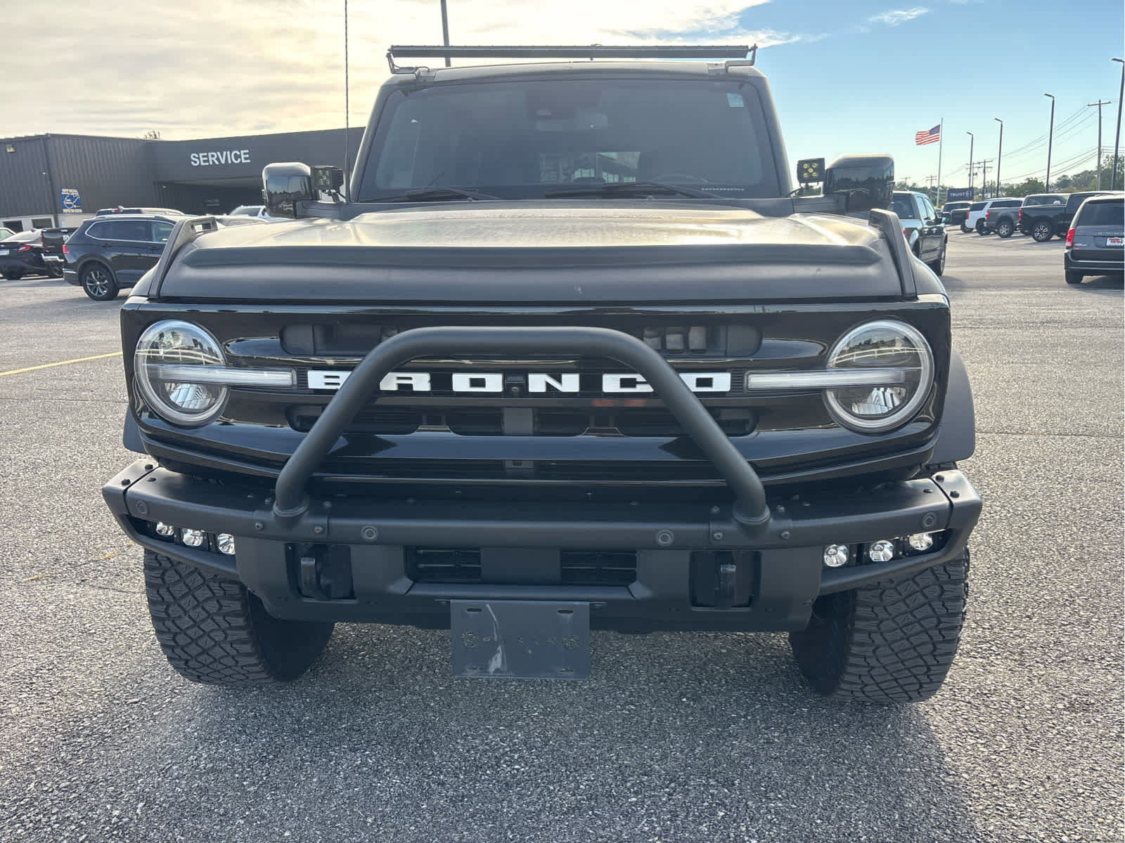 Used 2022 Ford Bronco Outer Banks w/ Sasquatch Package AWD/4WD image 2