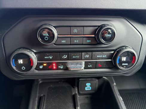 Certified 2025 Ford Bronco Outer Banks AWD/4WD image 28