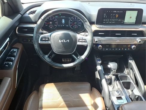 Used 2022 Kia Telluride SX w/ SX Prestige Package AWD/4WD image 5