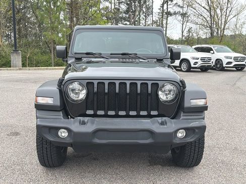 Used 2022 Jeep Wrangler Unlimited Sport AWD/4WD image 3