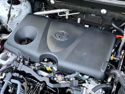 Certified 2025 Toyota RAV4 XSE AWD/4WD image 33