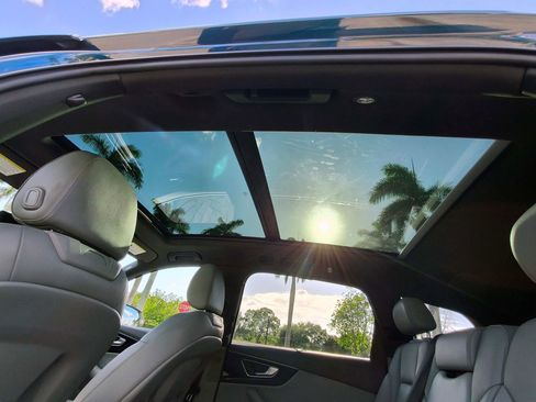 Used 2019 Audi Q7 3.0T Prestige AWD/4WD image 26