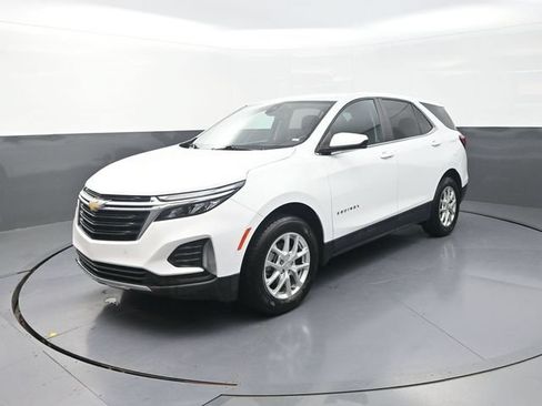 Used 2024 Chevrolet Equinox LT AWD/4WD image 3