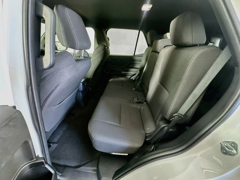 Used 2026 Toyota 4Runner SR5 AWD/4WD image 28