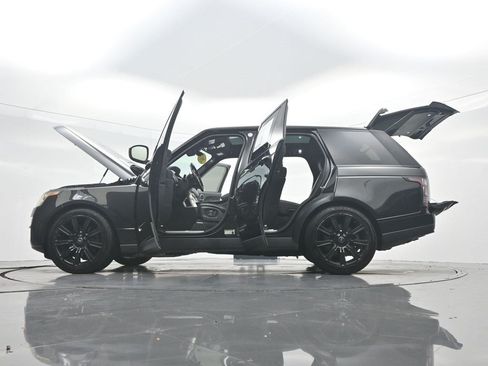 Used 2017 Land Rover Range Rover HSE AWD/4WD image 47