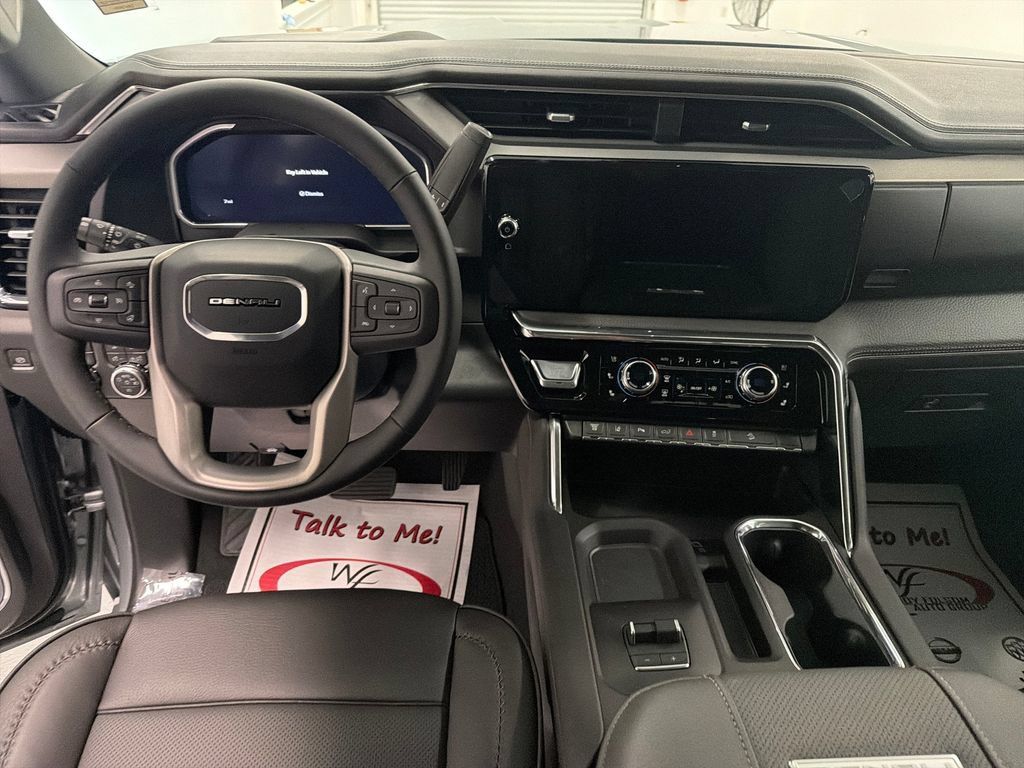 New 2026 GMC Sierra 2500 Denali AWD/4WD image 17