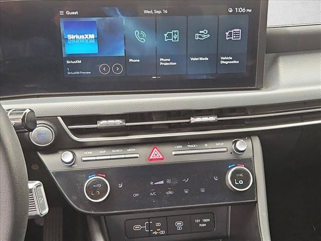 Used 2025 Hyundai Sonata SEL FWD image 17