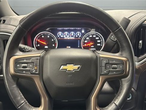 Used 2022 Chevrolet Silverado 3500 High Country image 19
